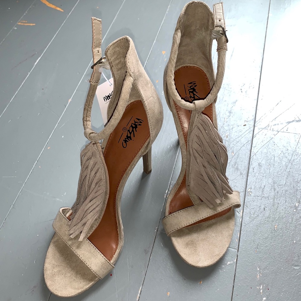Mossimo Taupe Heels Size | 8 Women’s